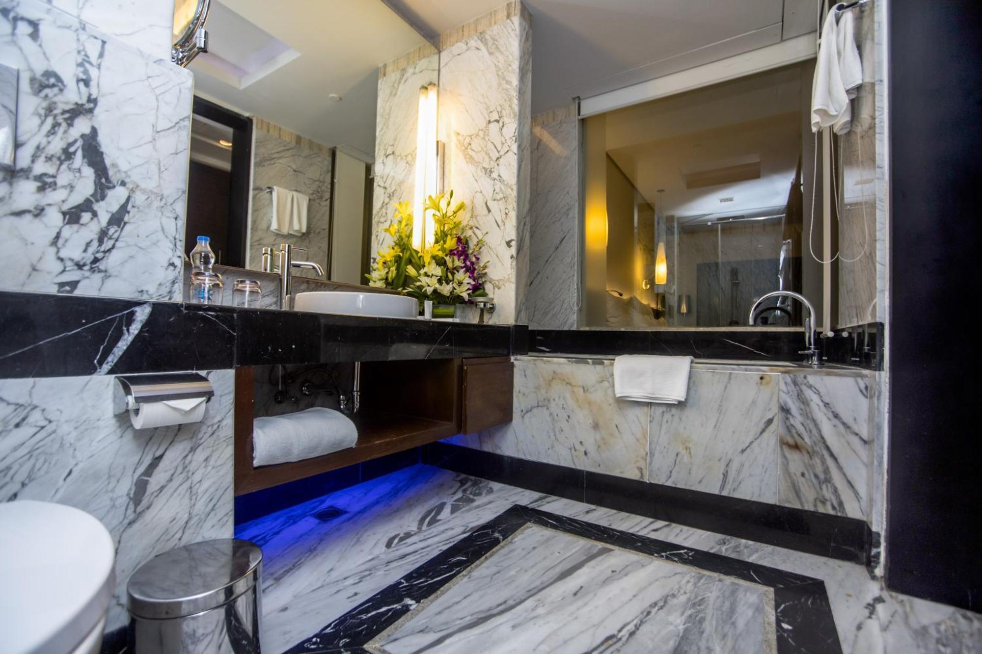 Le Meridien Коимбатур Экстерьер фото