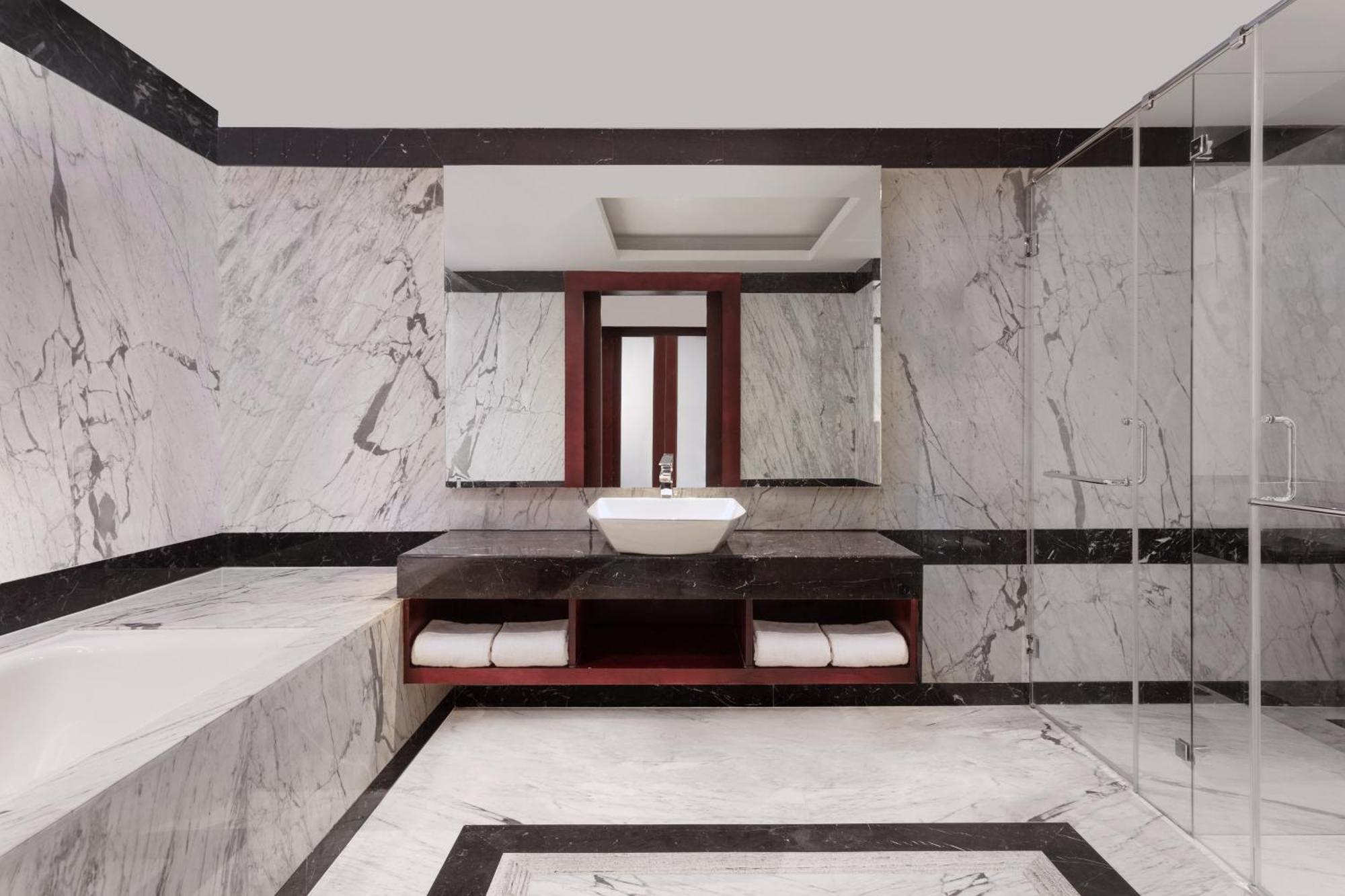 Le Meridien Коимбатур Экстерьер фото