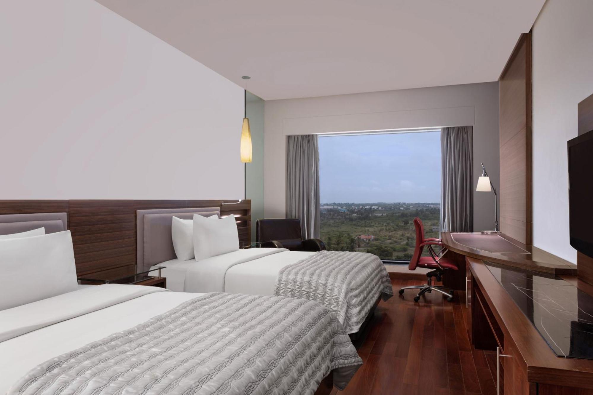 Le Meridien Коимбатур Экстерьер фото