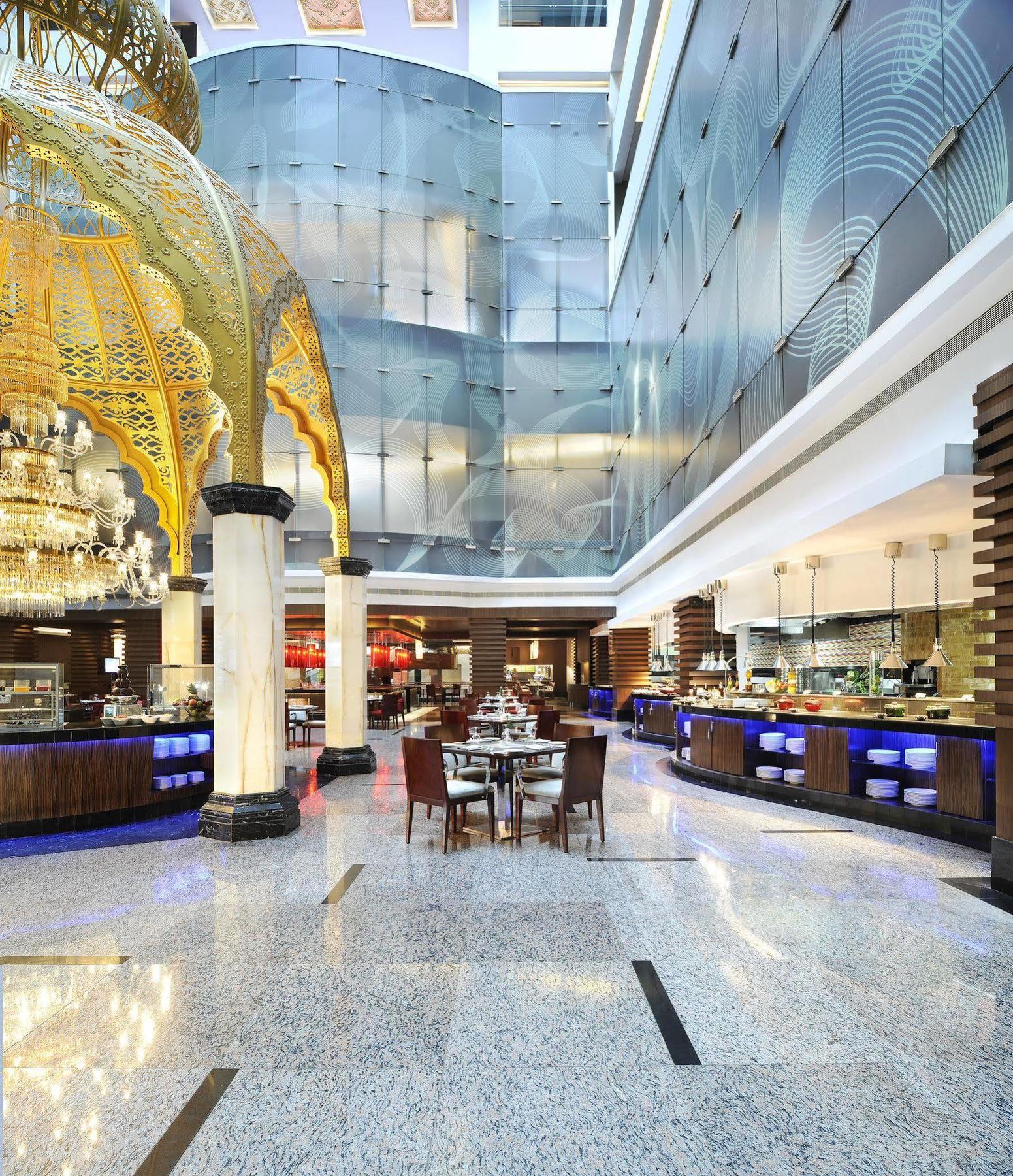 Le Meridien Коимбатур Экстерьер фото